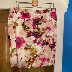 Super cute pencil skirt